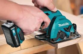 Top 10 Best Compact Circular Saw 2020 - Expert Review & Guide